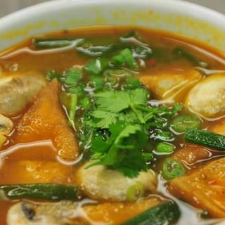 Tom Kha